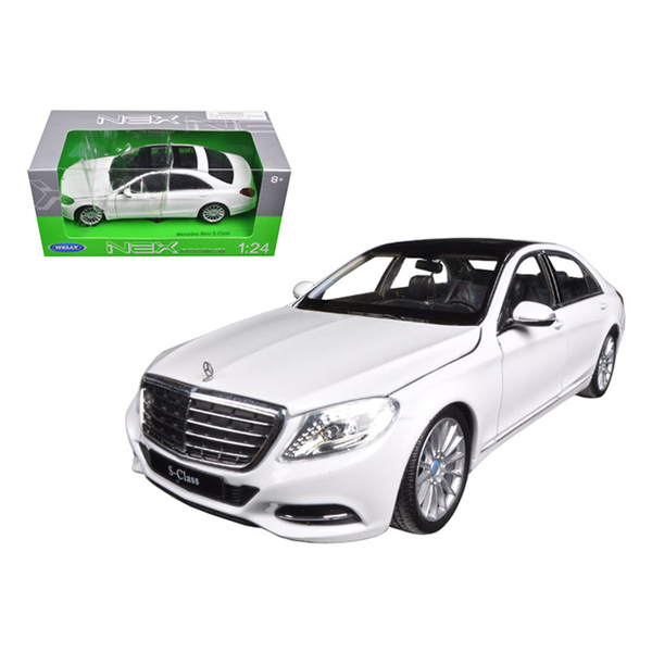 Welly Mercedes-Benz S-Class 1/24 White Diecast - Luxury Refined