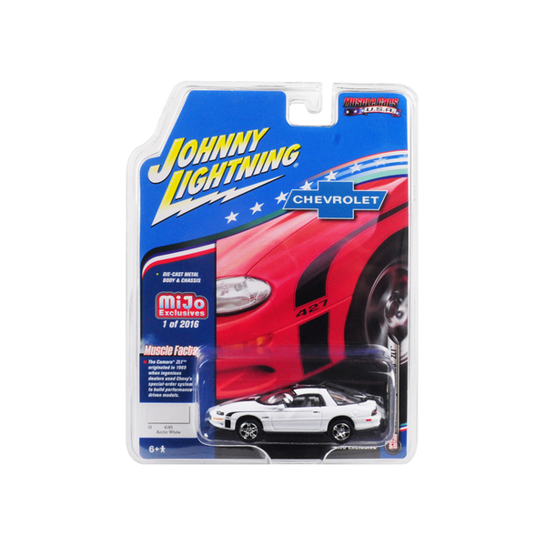 Johnny Lightning 2002 Camaro ZL1 1/64 Arctic White/Black
