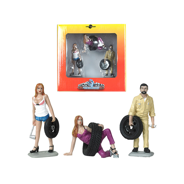 Motorhead Miniatures Val, Meg & Gary Tire Brigade 1/24 Scale Set