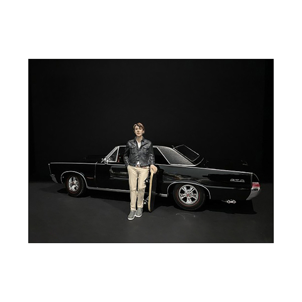 American Diorama Skateboarder Figurine III, 3-in