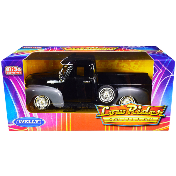 Welly 1953 Chevy 3100 Low Rider Pickup - Black & Gray 1/24