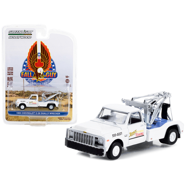 Greenlight 1969 Chevy C-30 Dually Wrecker - Jerry's Towing 1/64