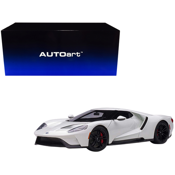 Autoart 2017 Ford GT Frozen White 1:18 Scale Model