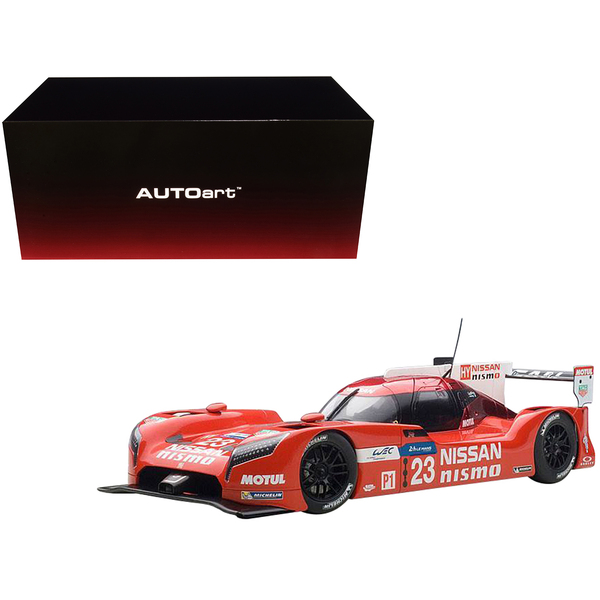 Autoart Nissan GT-R LM Nismo: Le Mans Racer