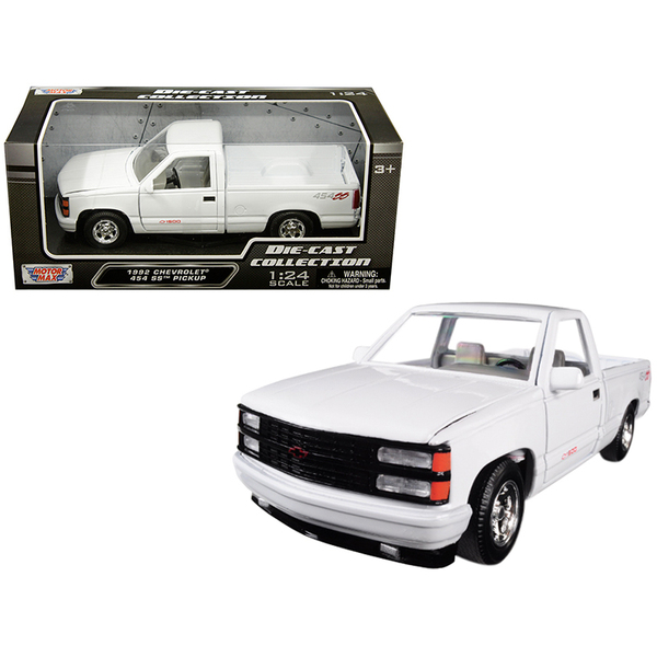 Motormax 1992 Chevy 454 SS Pickup Truck, White, 1:24 Scale