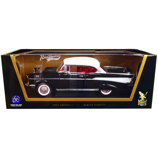 Road Signature 1957 Chevy Bel Air - Black/White, Red Int. 1:18