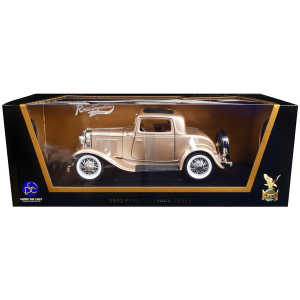 Road Signature 1932 Ford 3-Window Coupe - Gold 1:18