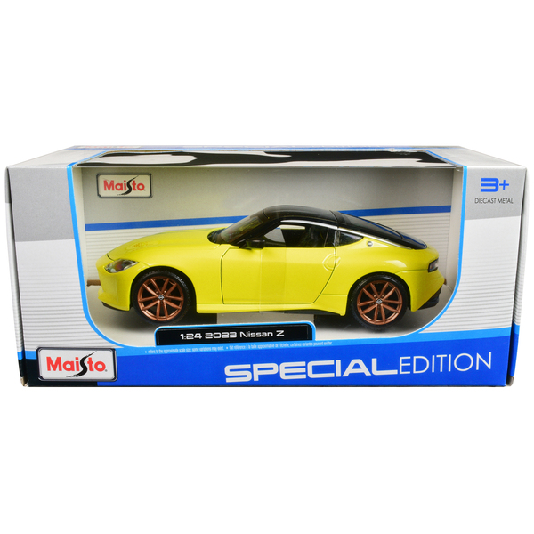 Maisto 2023 Nissan Z Yellow Metallic & Black 1/24 Diecast Model