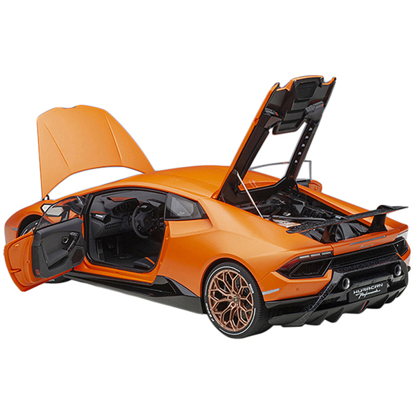 Autoart 1:12 Lamborghini Huracan Performante - Matt Orange