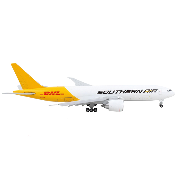 GeminiJets Boeing 777F Southern Air DHL 1/400 Flaps Down