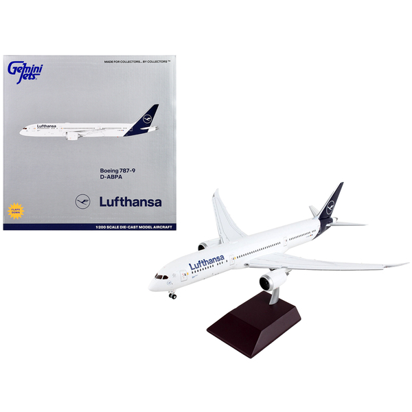 GeminiJets Lufthansa Boeing 787-9 Flaps Down Model - 1/200