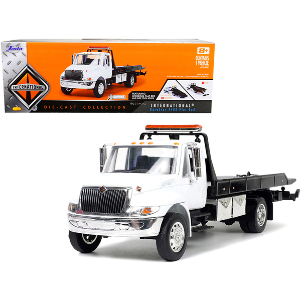 Jada International DuraStar 4400 Tow Truck White 13in