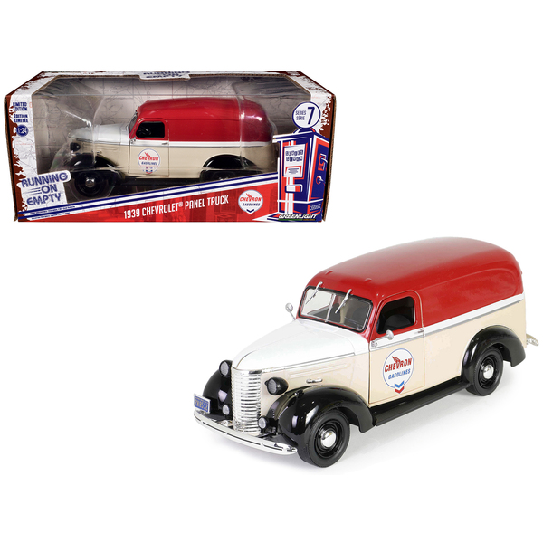 Greenlight 1939 Chevy Panel Truck "Chevron Gasolines" - Red/Beige, 1/24