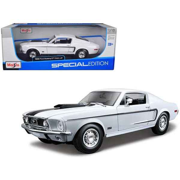 Maisto 1968 Ford Mustang CJ Cobra Jet 1:18 Scale White