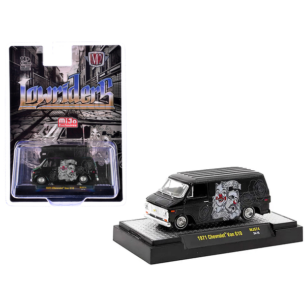 M2 Machines 1971 Chevrolet G10 Van Black 1/64