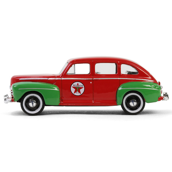 Greenlight 1948 Ford Fordor Super Deluxe "Texaco" 1/64