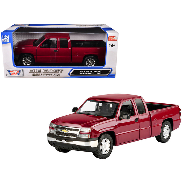 Motormax 1/25 2006 Chevrolet Silverado Red Pickup Truck