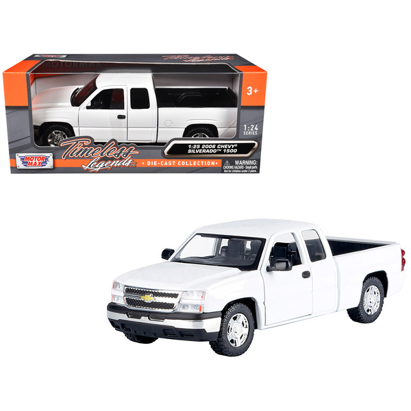 Motormax 1/25 2006 Chevrolet Silverado White Pickup Truck